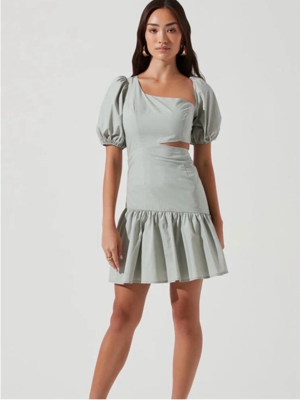 NWT ASTR Mayfair dress in dusty sage cutout puffy sleeve Medium - Picture 2 of 5